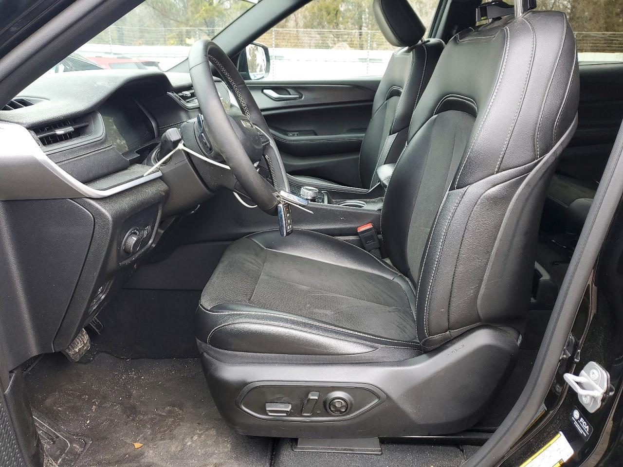 2025 Jeep Grand Cherokee L Laredo - zdjęcie 7