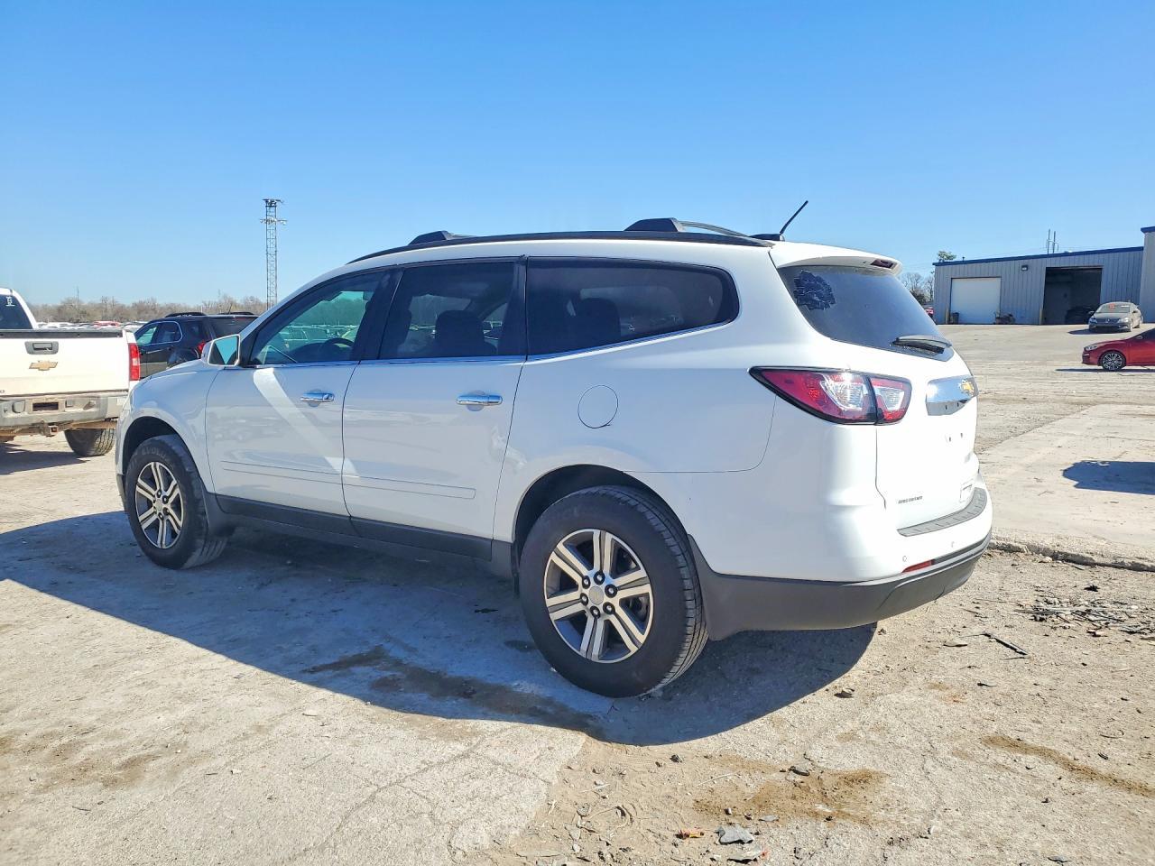 2016 Chevrolet Traverse Lt - zdjęcie 2