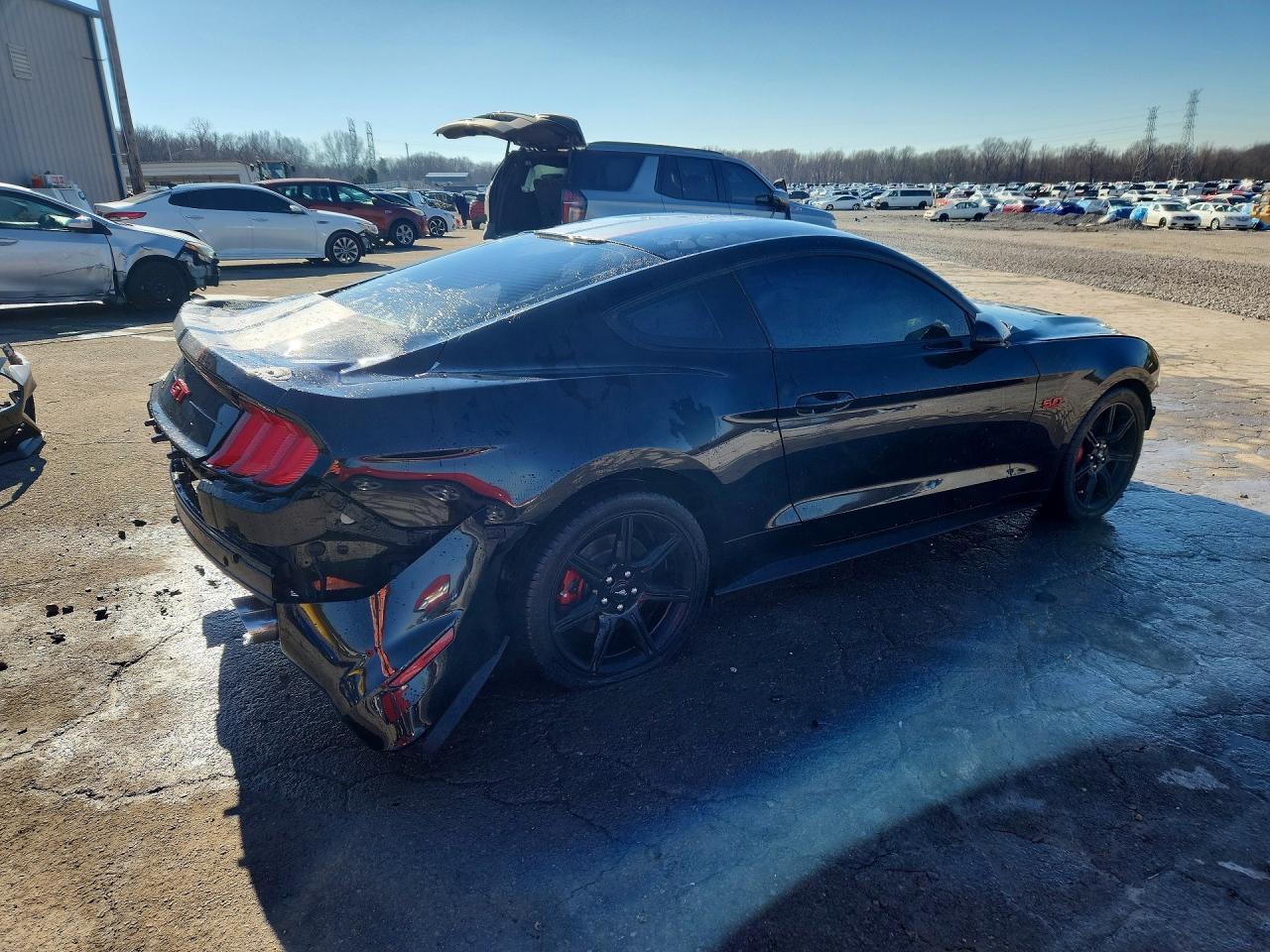 2018 Ford Mustang Gt - zdjęcie 3