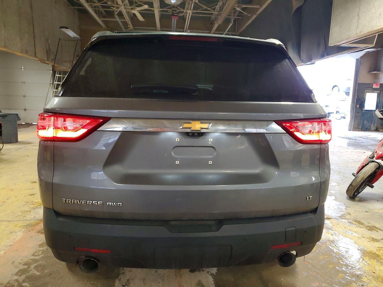 2020 Chevrolet Traverse Lt - zdjęcie 6