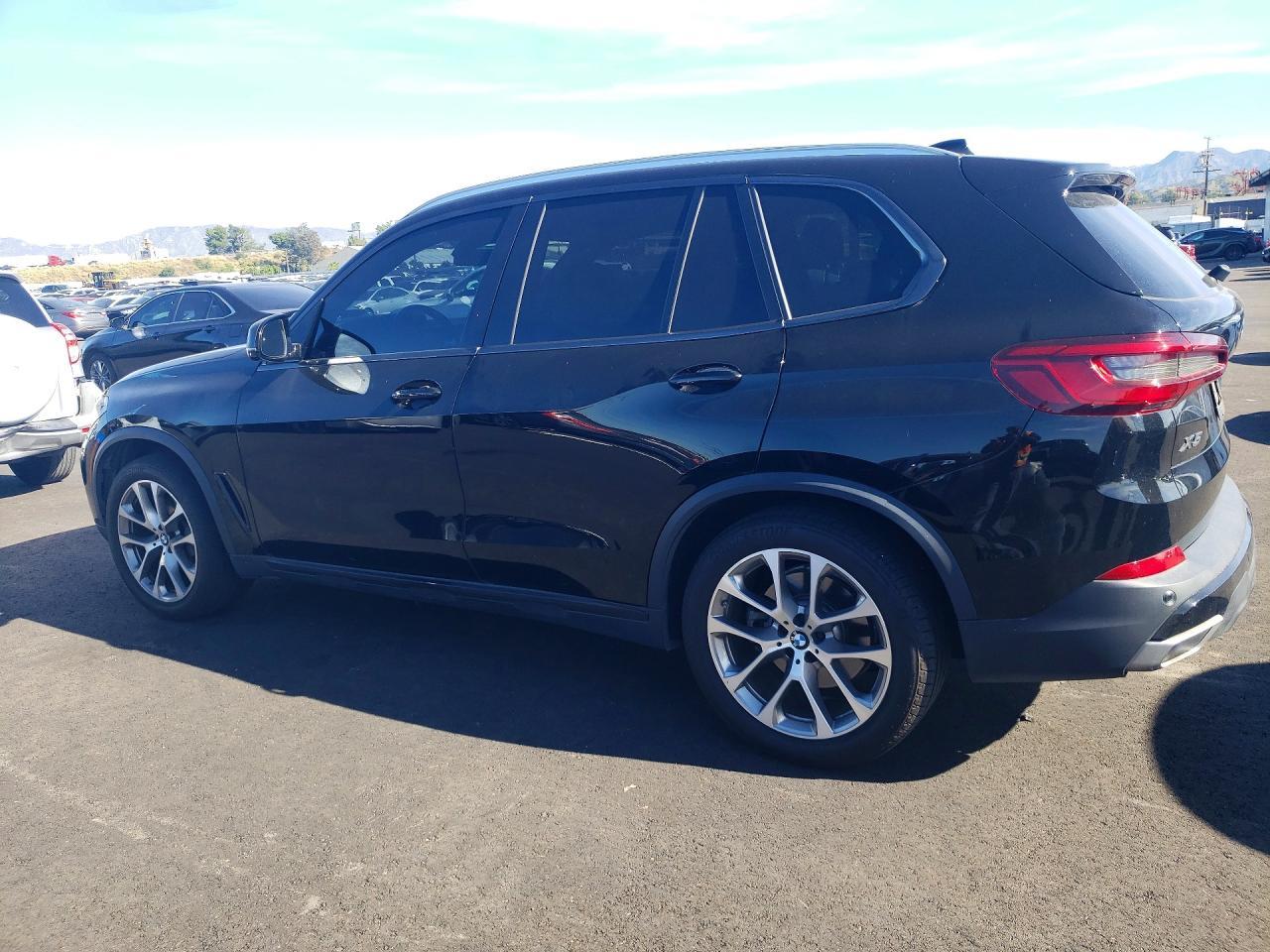 2019 BMW X5 xDrive40I - zdjęcie 2