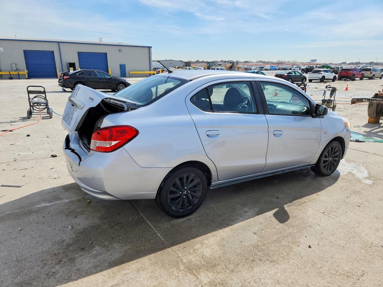 2020 Mitsubishi Mirage G4 Se - zdjęcie 3