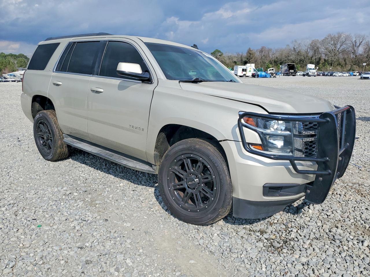 2015 Chevrolet Tahoe C1500 Lt - zdjęcie 4