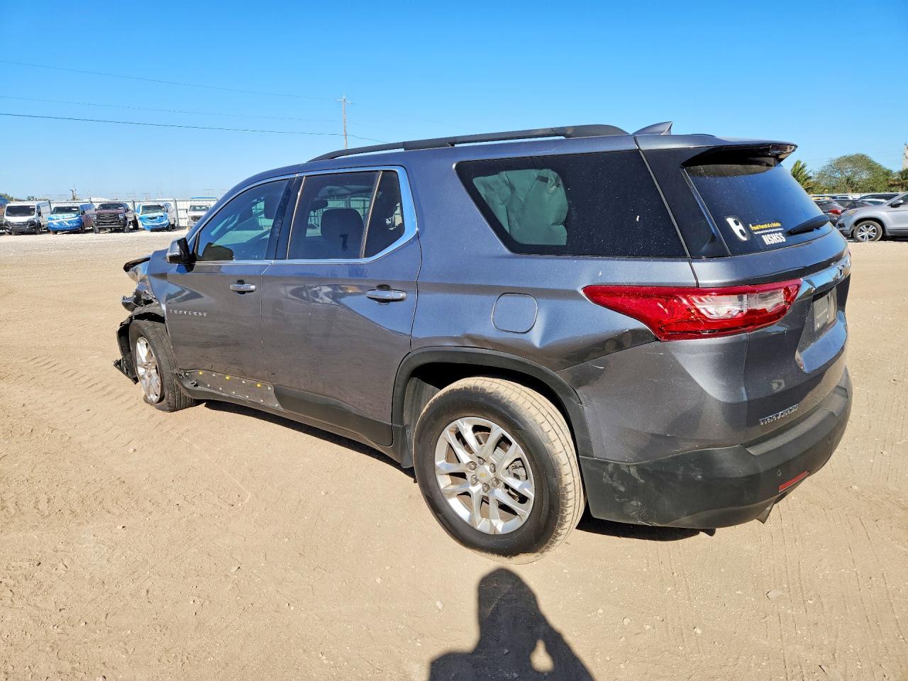 2020 Chevrolet Traverse Lt - zdjęcie 2