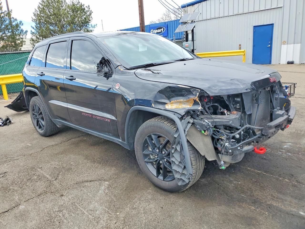 2021 Jeep Grand Cherokee Trailhawk - zdjęcie 4