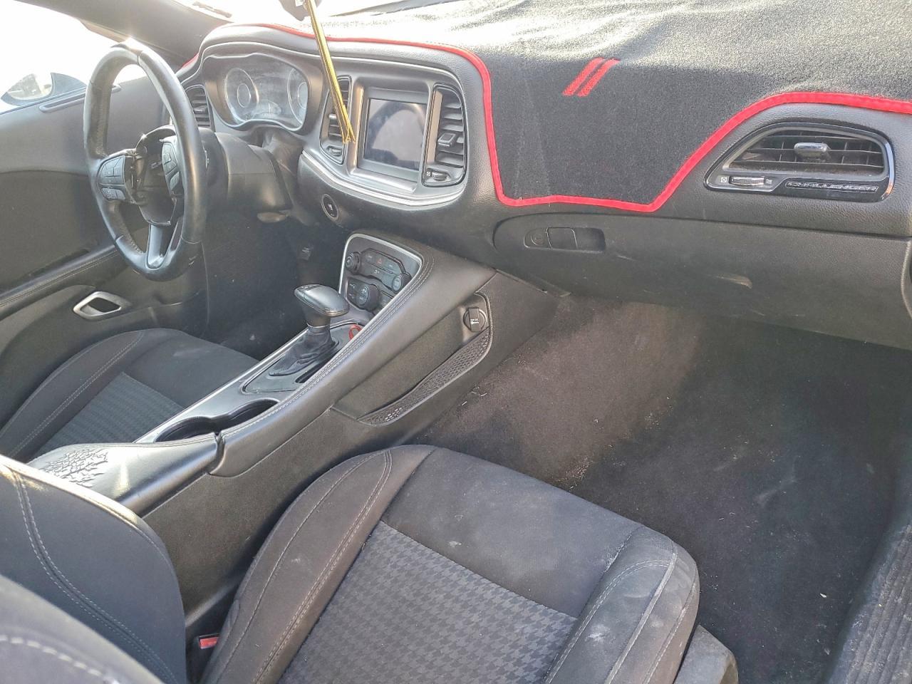 2015 Dodge Challenger Sxt - zdjęcie 8