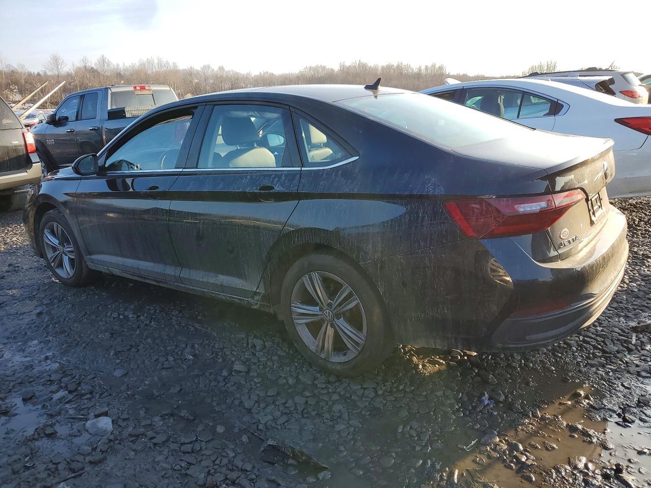 2022 Volkswagen Jetta Se - zdjęcie 2