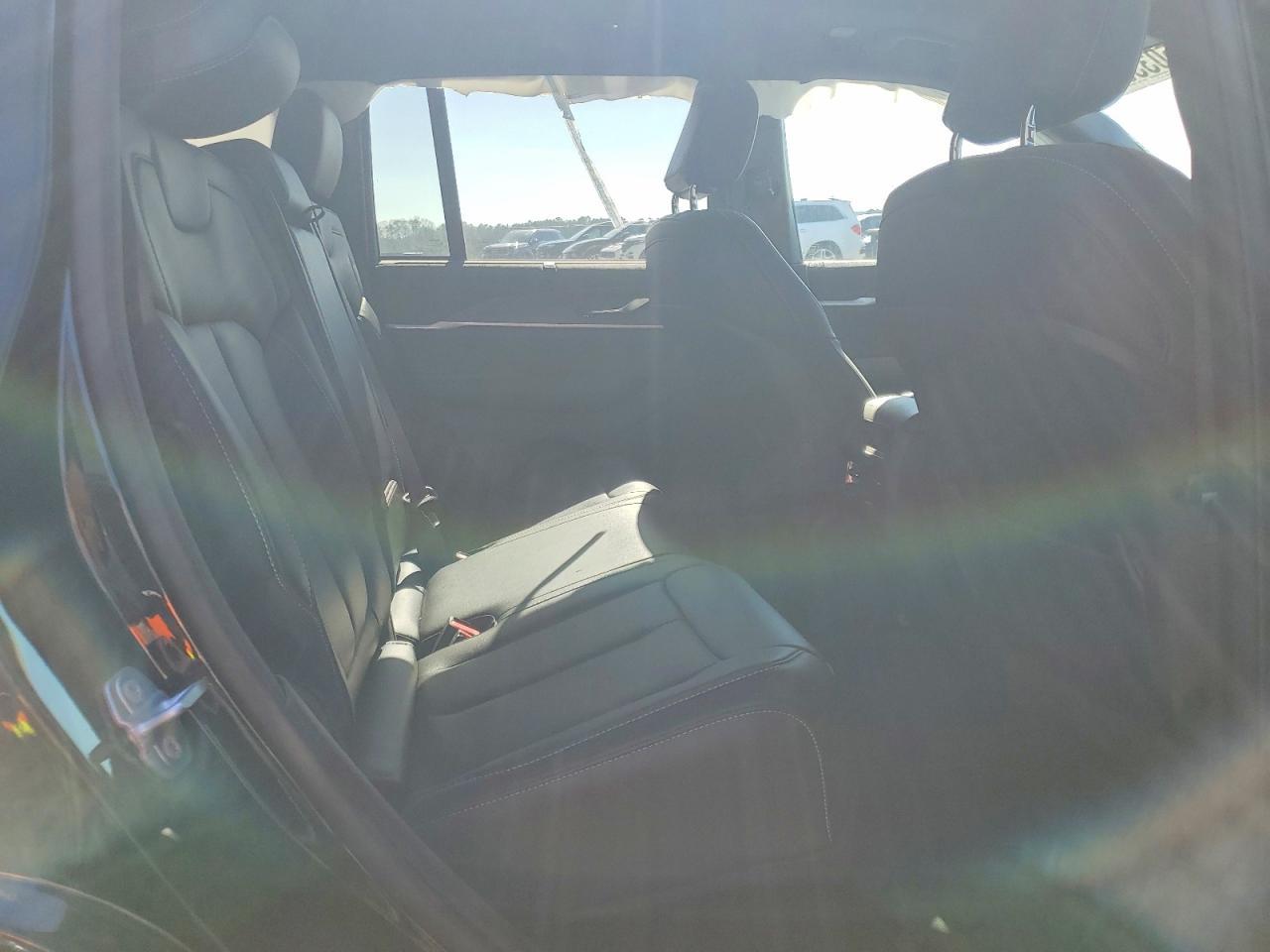 2025 Jeep Grand Cherokee Limited - zdjęcie 10