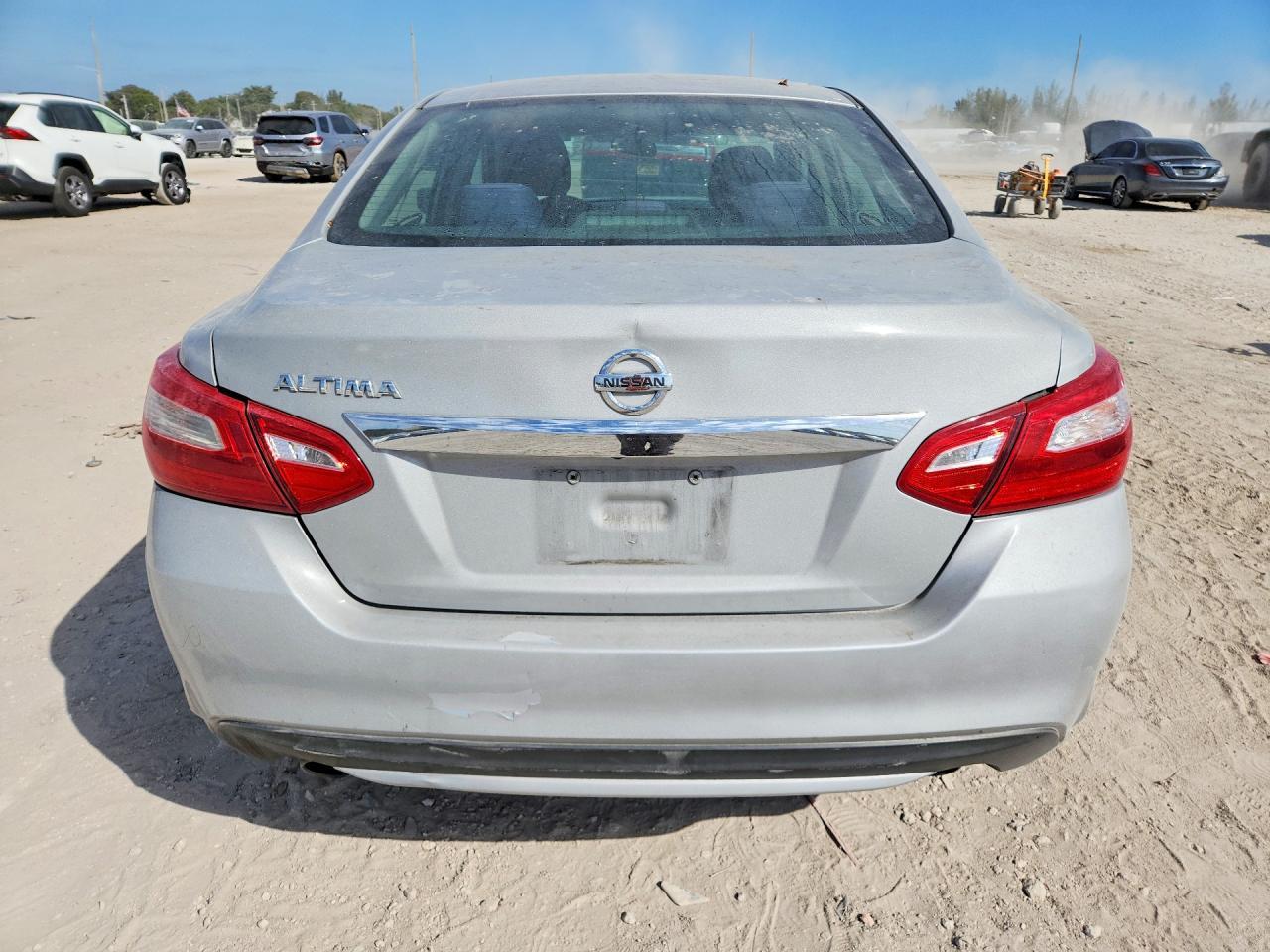 2017 Nissan Altima 2.5 S - zdjęcie 6