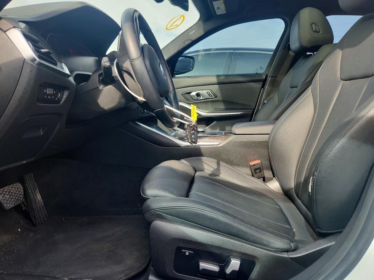 2021 BMW Motorrad 330I - zdjęcie 7