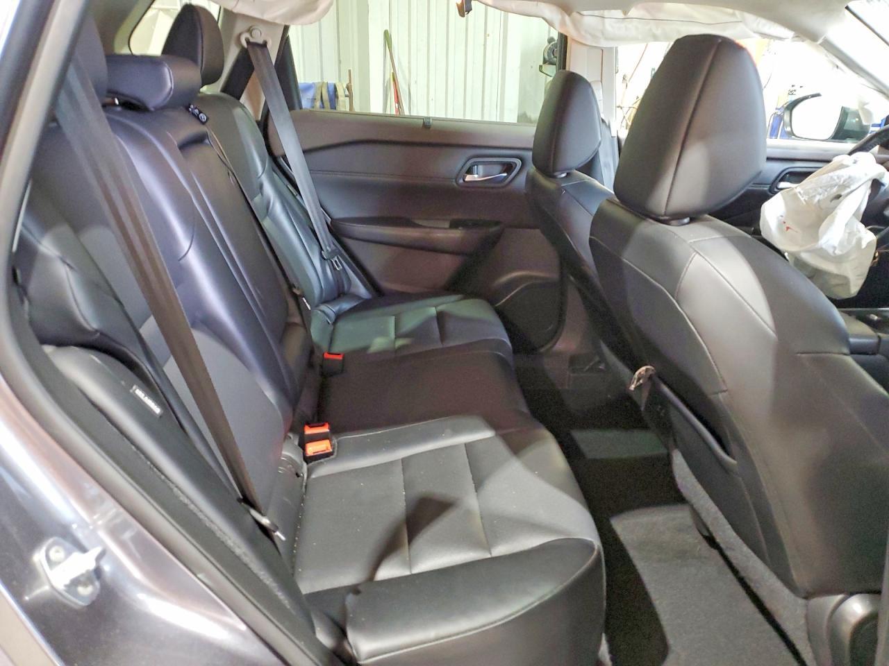 2022 Nissan Rogue Sv - zdjęcie 10