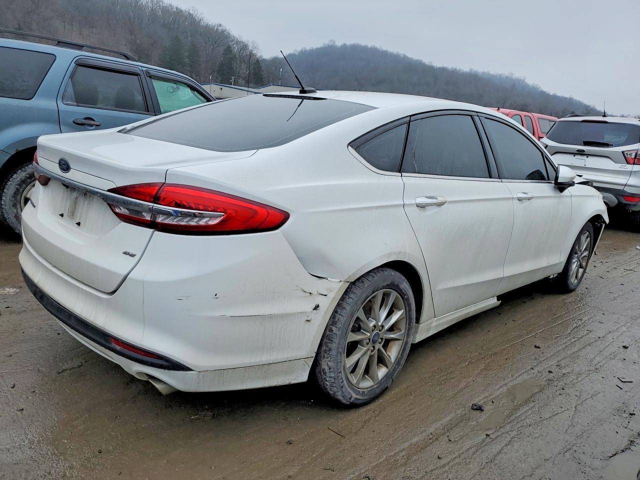 2017 Ford Fusion Se - zdjęcie 3