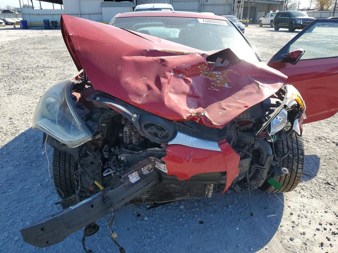 2016 Hyundai Veloster - zdjęcie 11