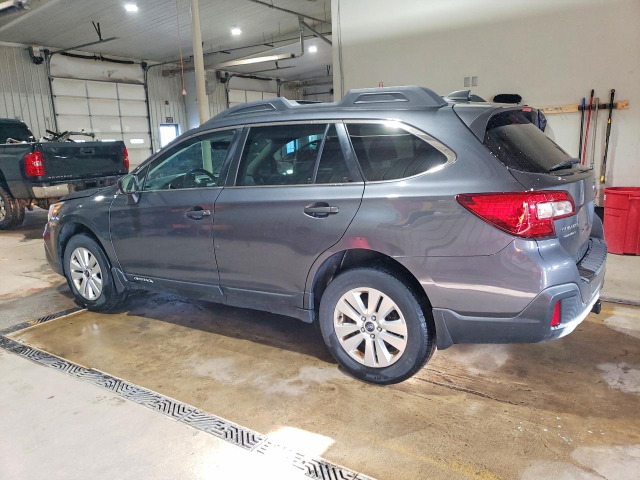 2018 Subaru Outback 2.5I Premium - zdjęcie 2