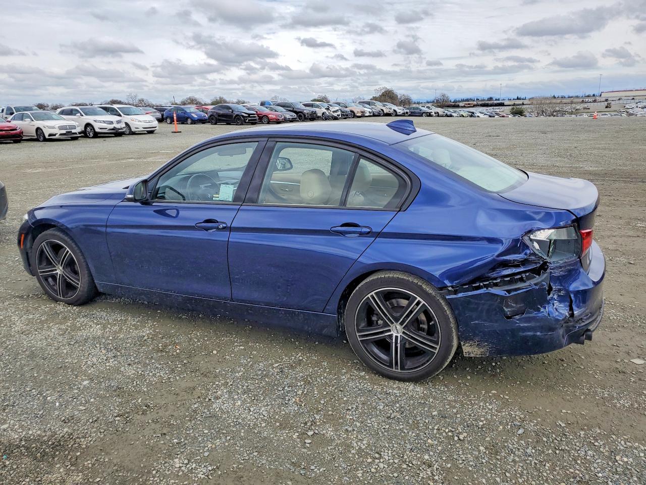 BMW Seria 3 - zdjęcie 2