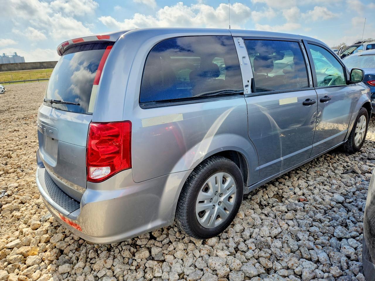 2020 Dodge Grand Caravan Se - zdjęcie 3