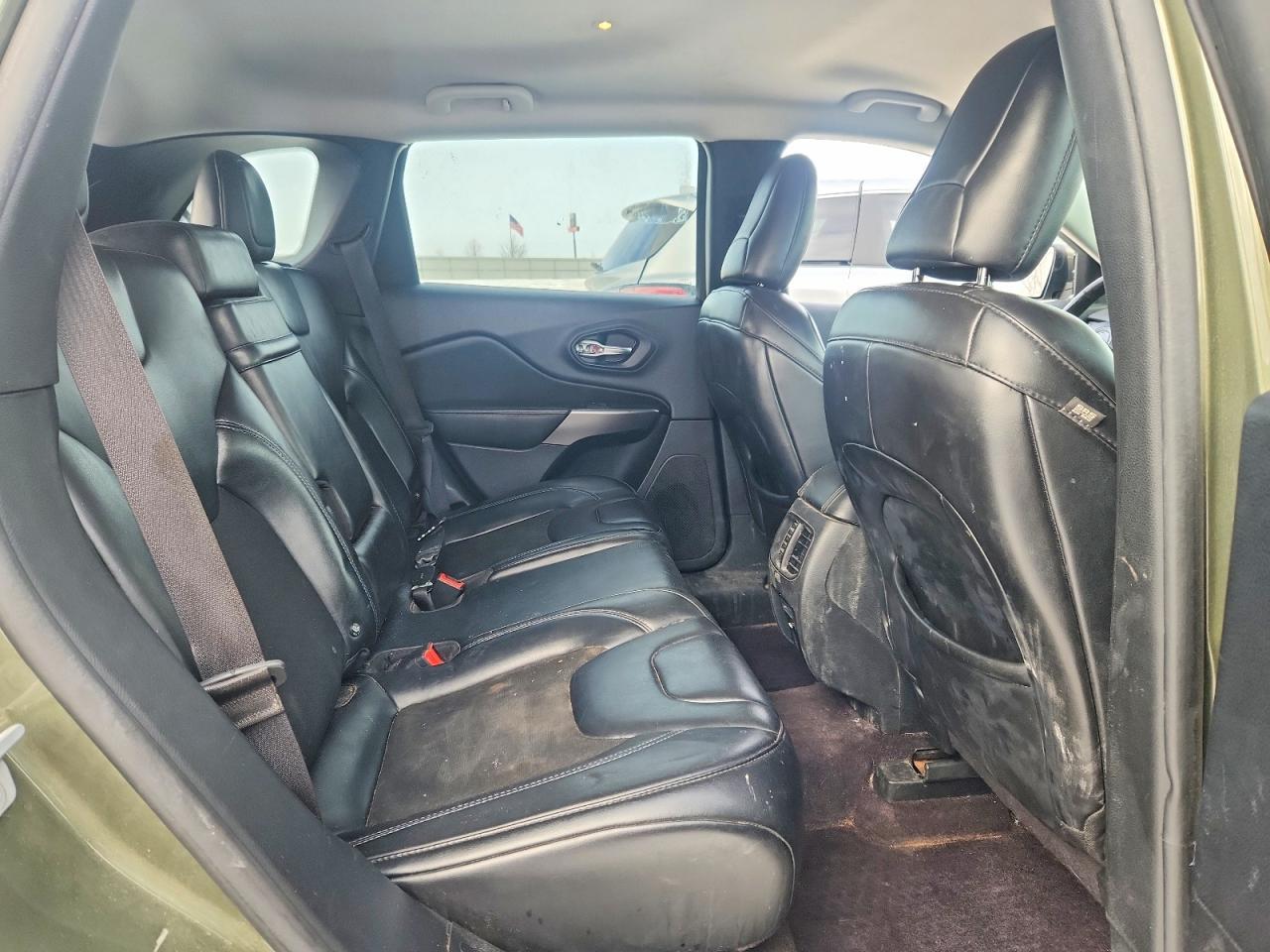 2019 Jeep Cherokee Latitude Plus - zdjęcie 11