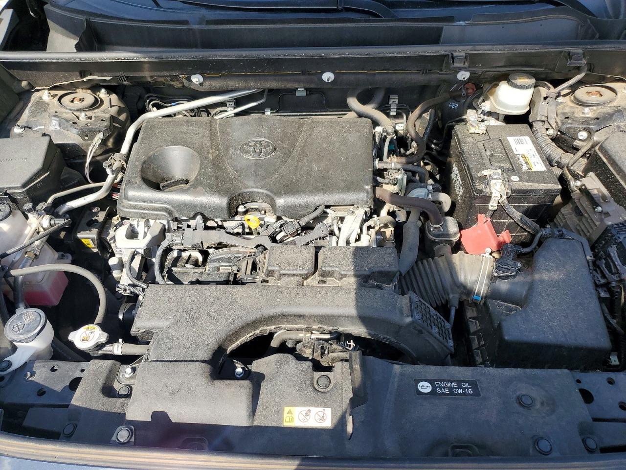 2019 Toyota Rav4 Le - zdjęcie 12