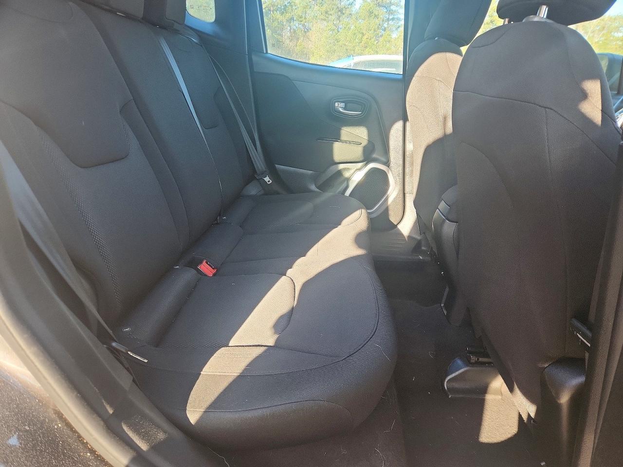2018 Jeep Renegade Sport - zdjęcie 11