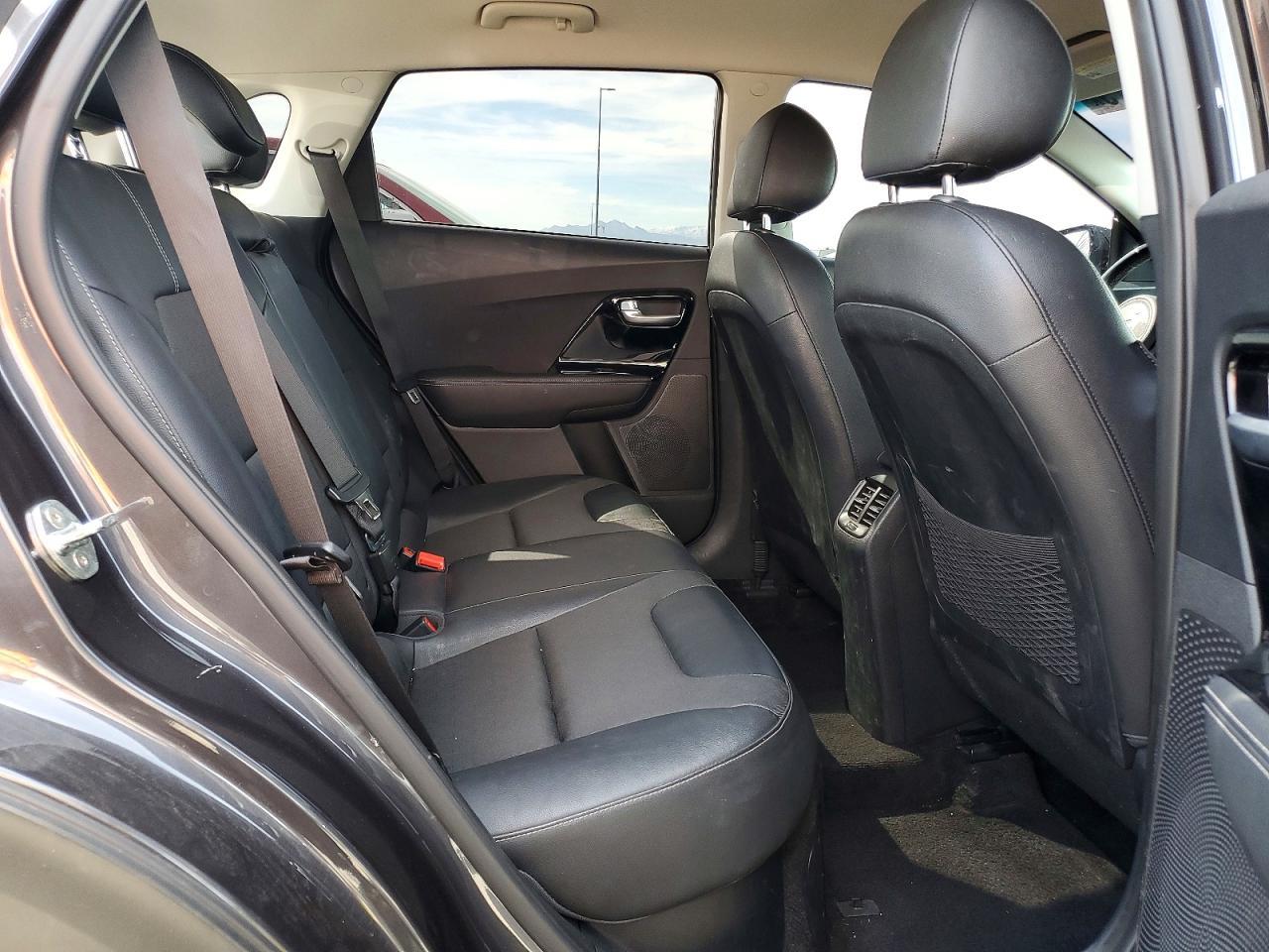 2019 Kia Niro S Touring - zdjęcie 10