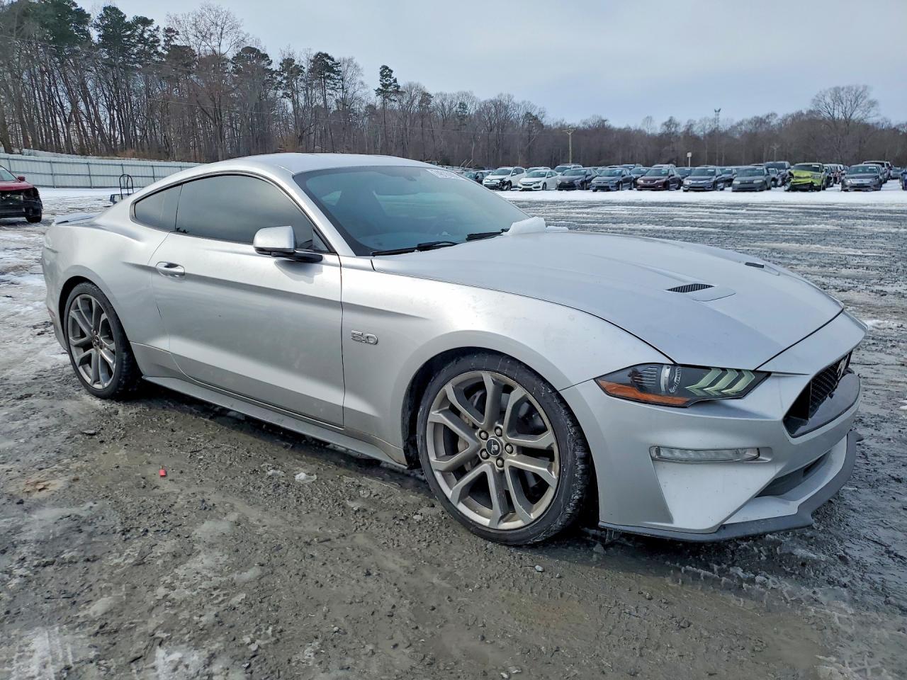 2019 Ford Mustang Gt - zdjęcie 4