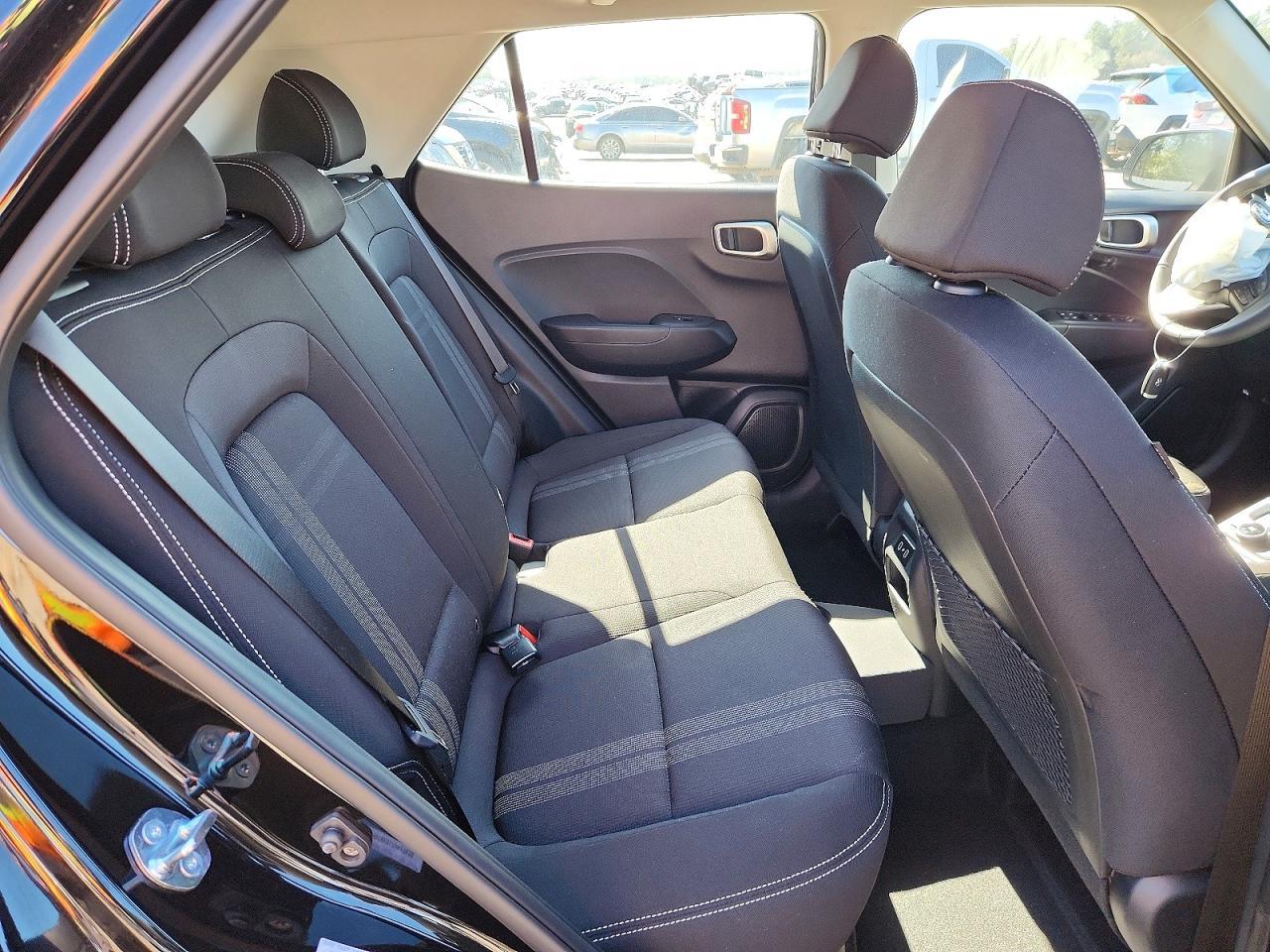 2026 Hyundai Venue Sel - zdjęcie 11