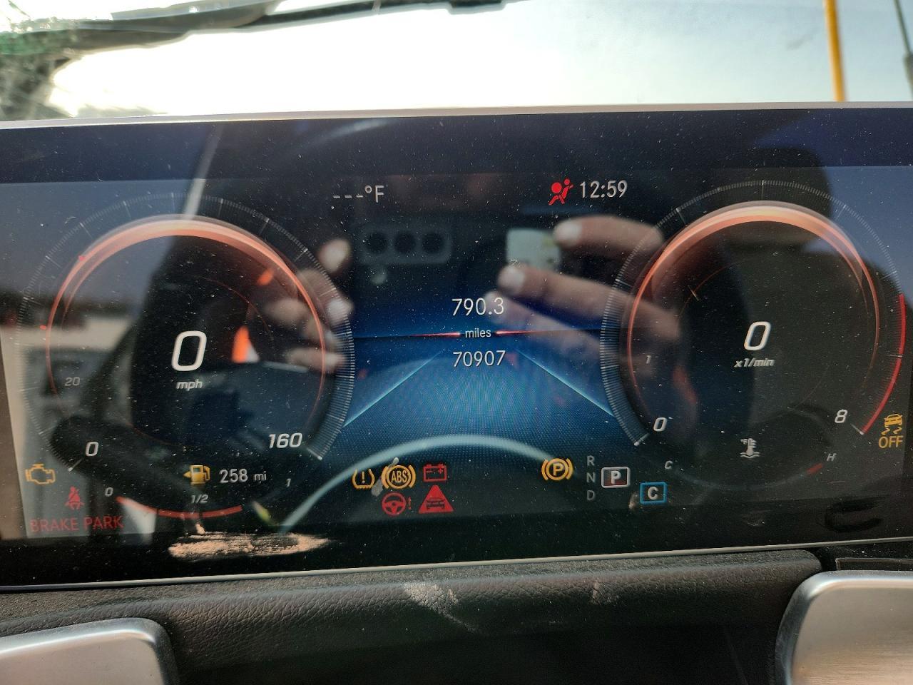 2021 Mercedes-Benz Glb 250 - zdjęcie 9