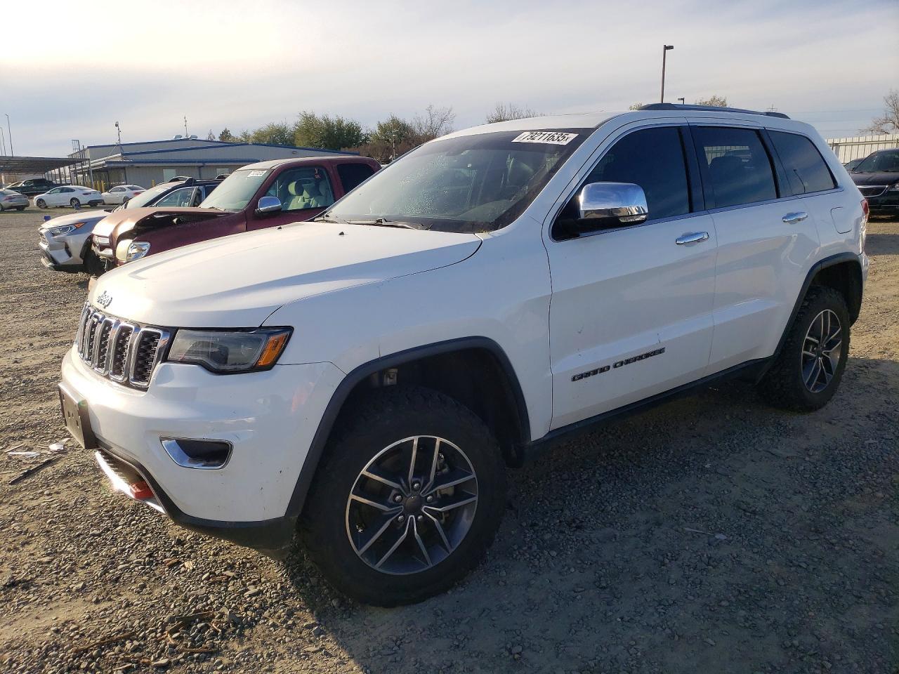 2019 Jeep Grand Cherokee Limited - zdjęcie główne
