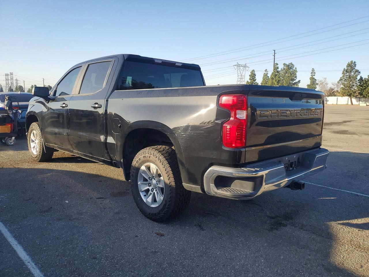 2020 Chevrolet Silverado C1500 Lt - zdjęcie 2