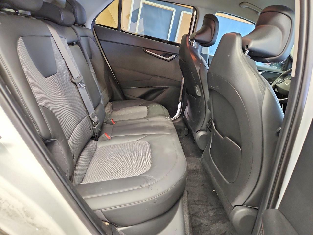 2024 Kia Niro Plug-In Hybrid Ex - zdjęcie 10