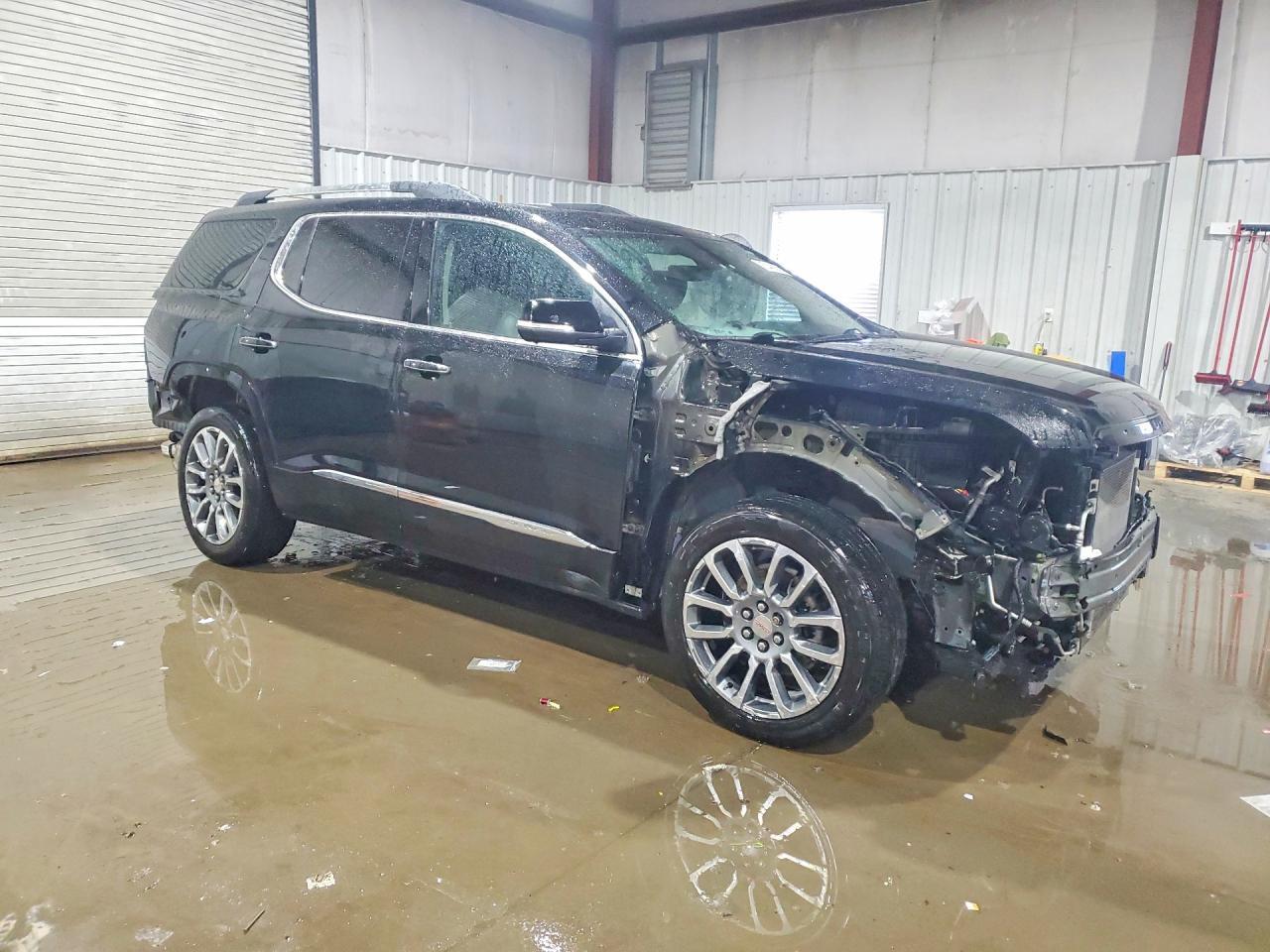 2021 GMC Acadia Denali - zdjęcie 4