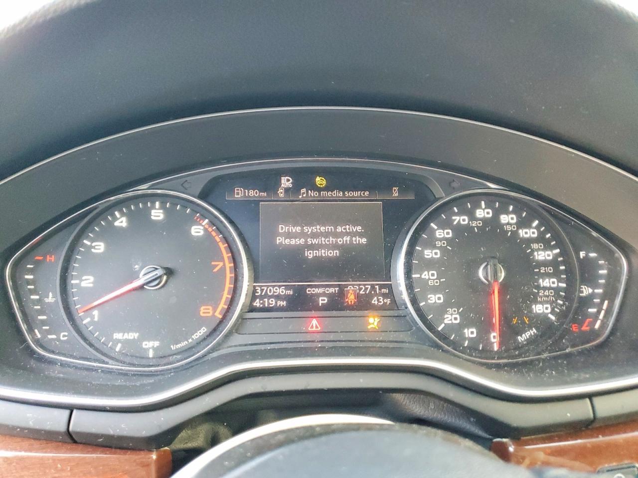 2022 Audi A4 Premium 40 - zdjęcie 9