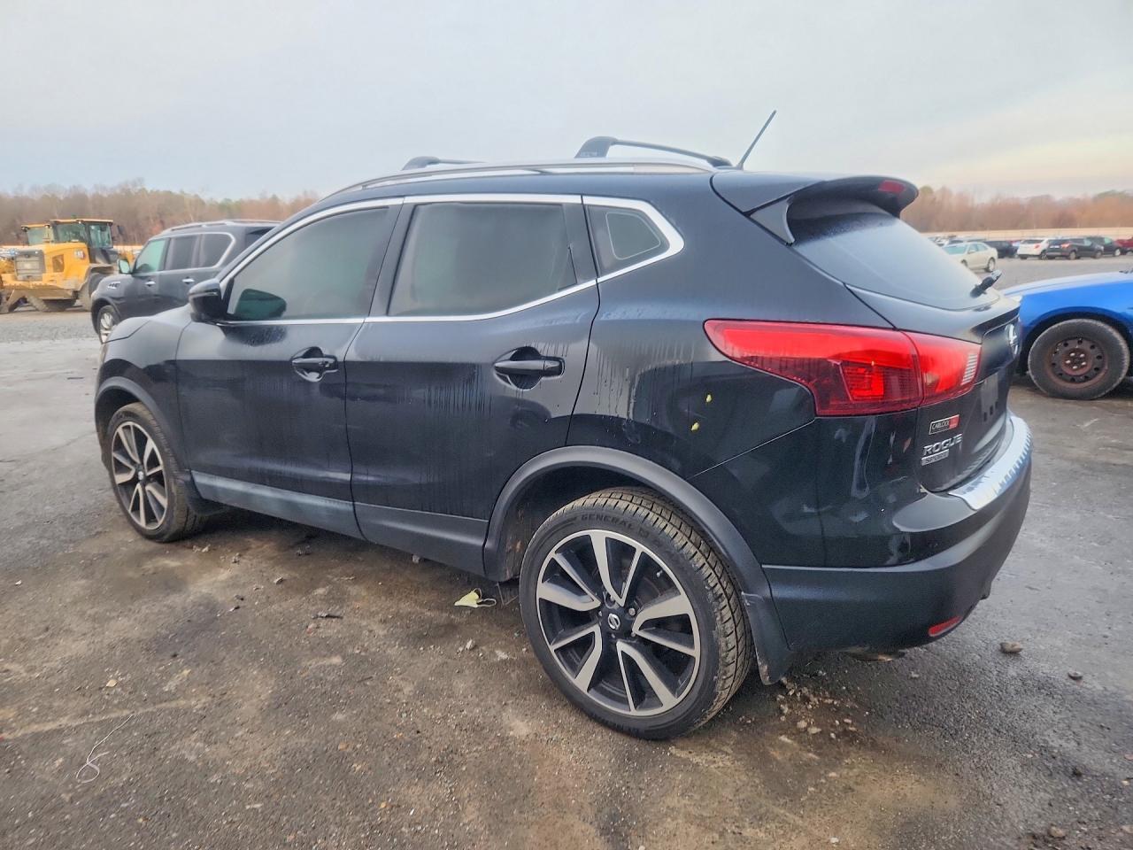 2017 Nissan Rogue Sport Sl - zdjęcie 2