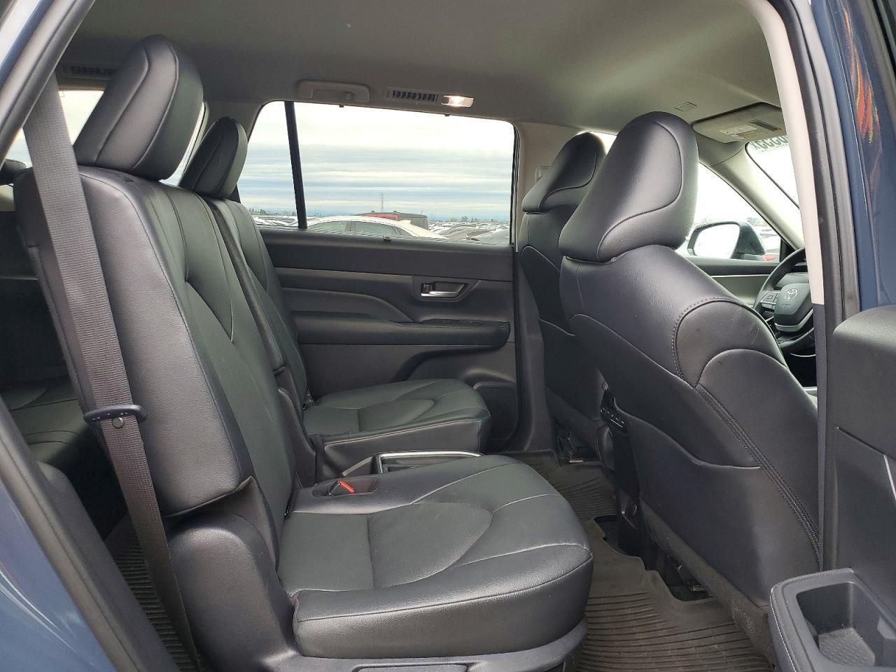 2025 Toyota Grand Highlander Xle - zdjęcie 11