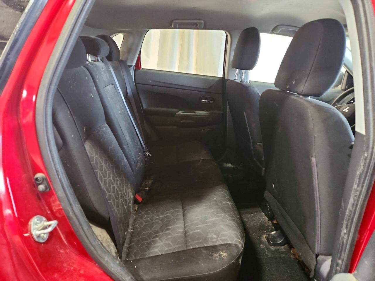 2020 Mitsubishi Outlander Sport Es - zdjęcie 11