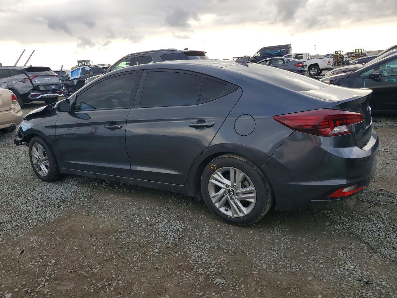 2020 Hyundai Elantra Sel - zdjęcie 2