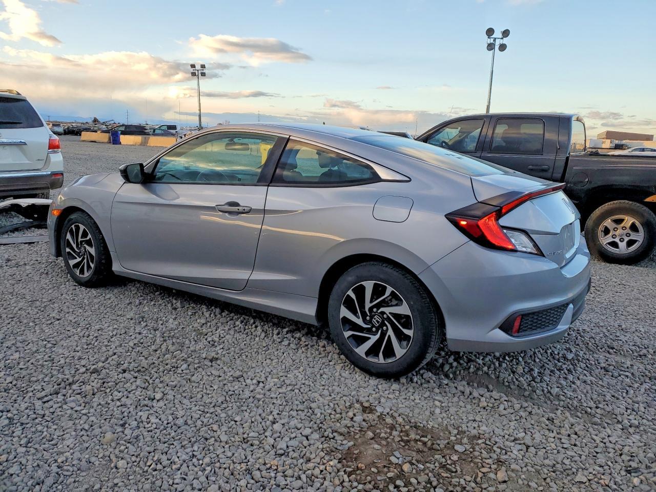 2017 Honda Civic Lx - zdjęcie 2