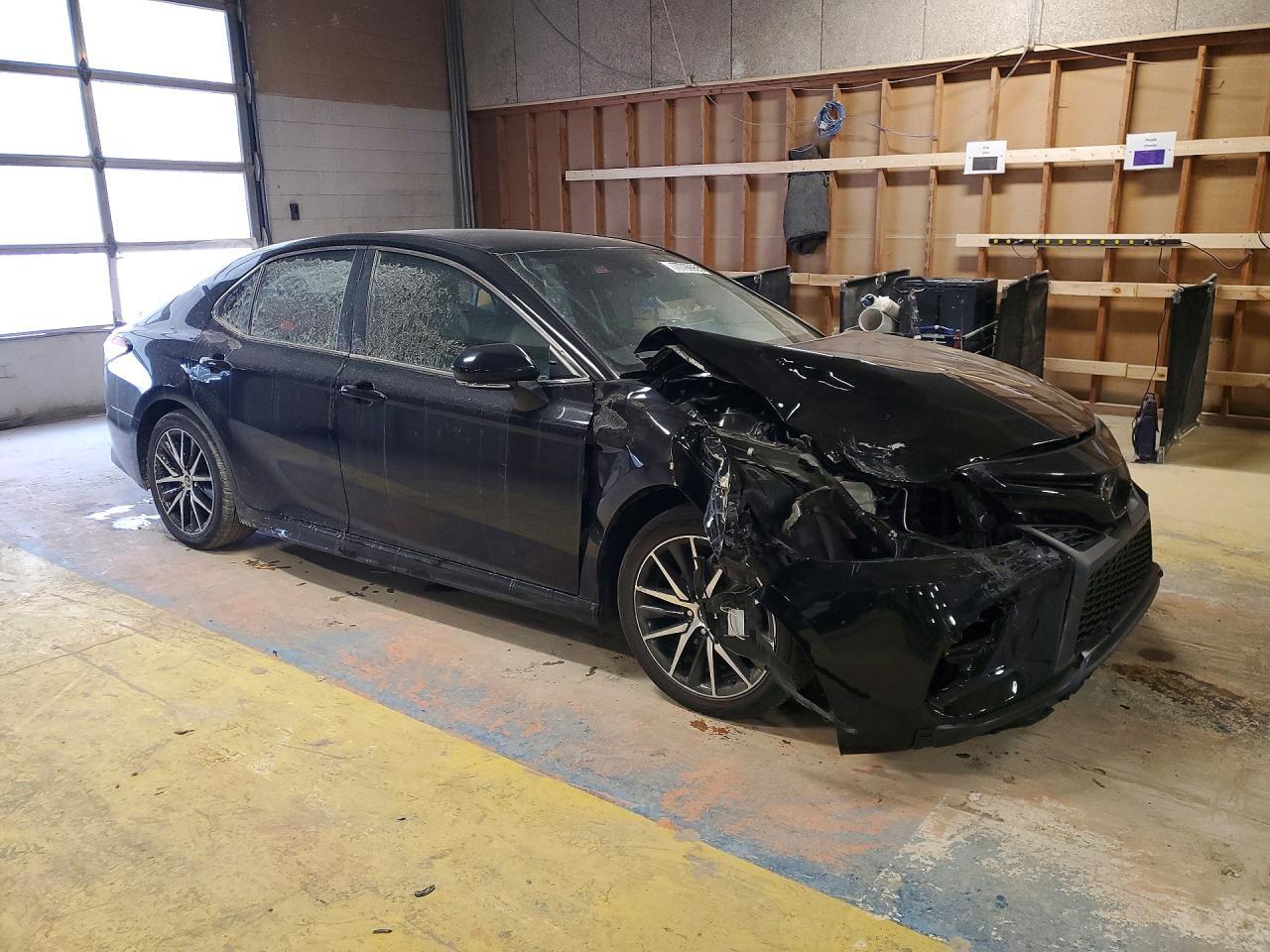 2023 Toyota Camry Se - zdjęcie 4