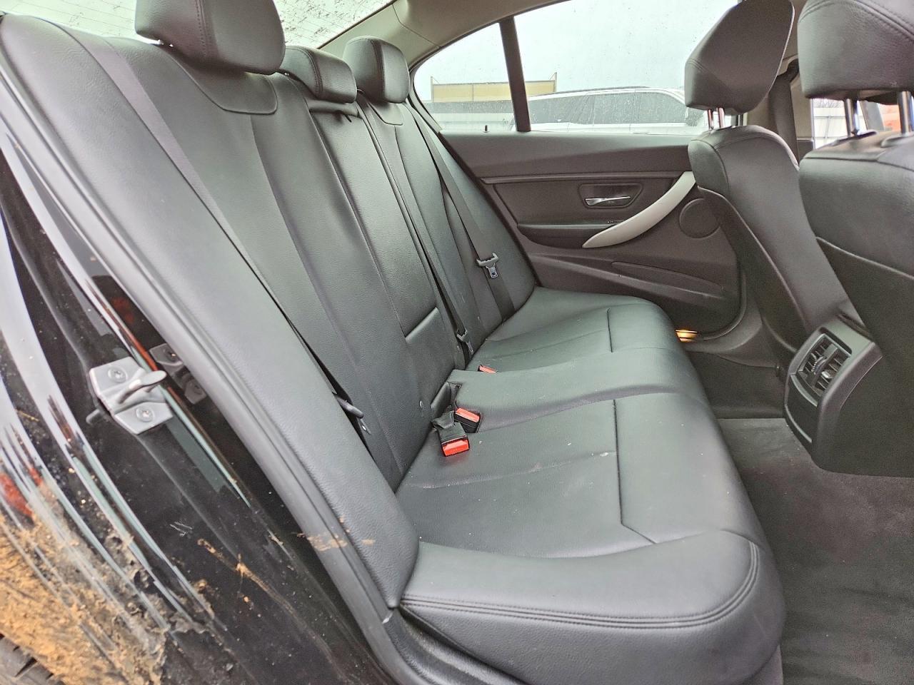 2016 BMW 320 Xi - zdjęcie 10