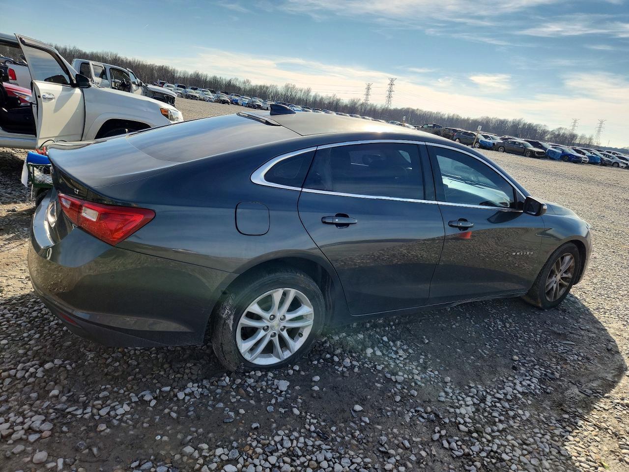 2017 Chevrolet Malibu Lt - zdjęcie 3