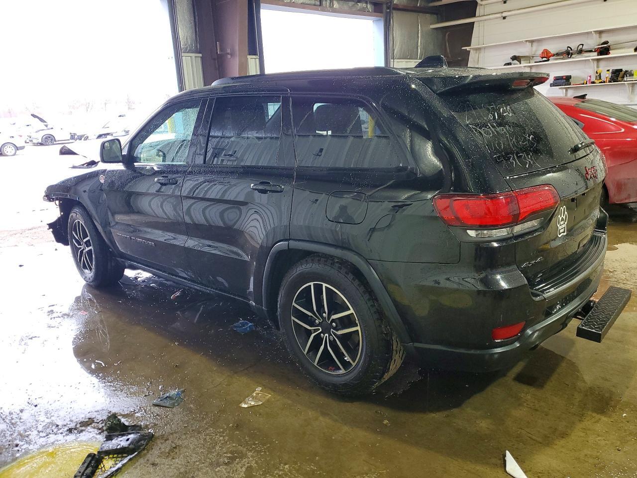 2021 Jeep Grand Cherokee Trailhawk - zdjęcie 2