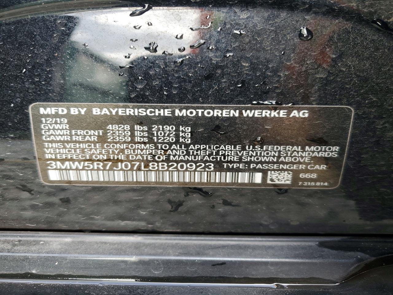 2020 BMW 330Xi - zdjęcie 12