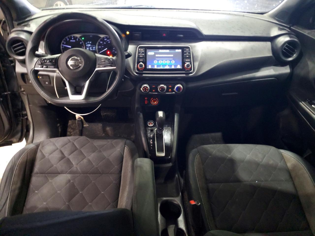 2020 Nissan Kicks S - zdjęcie 8