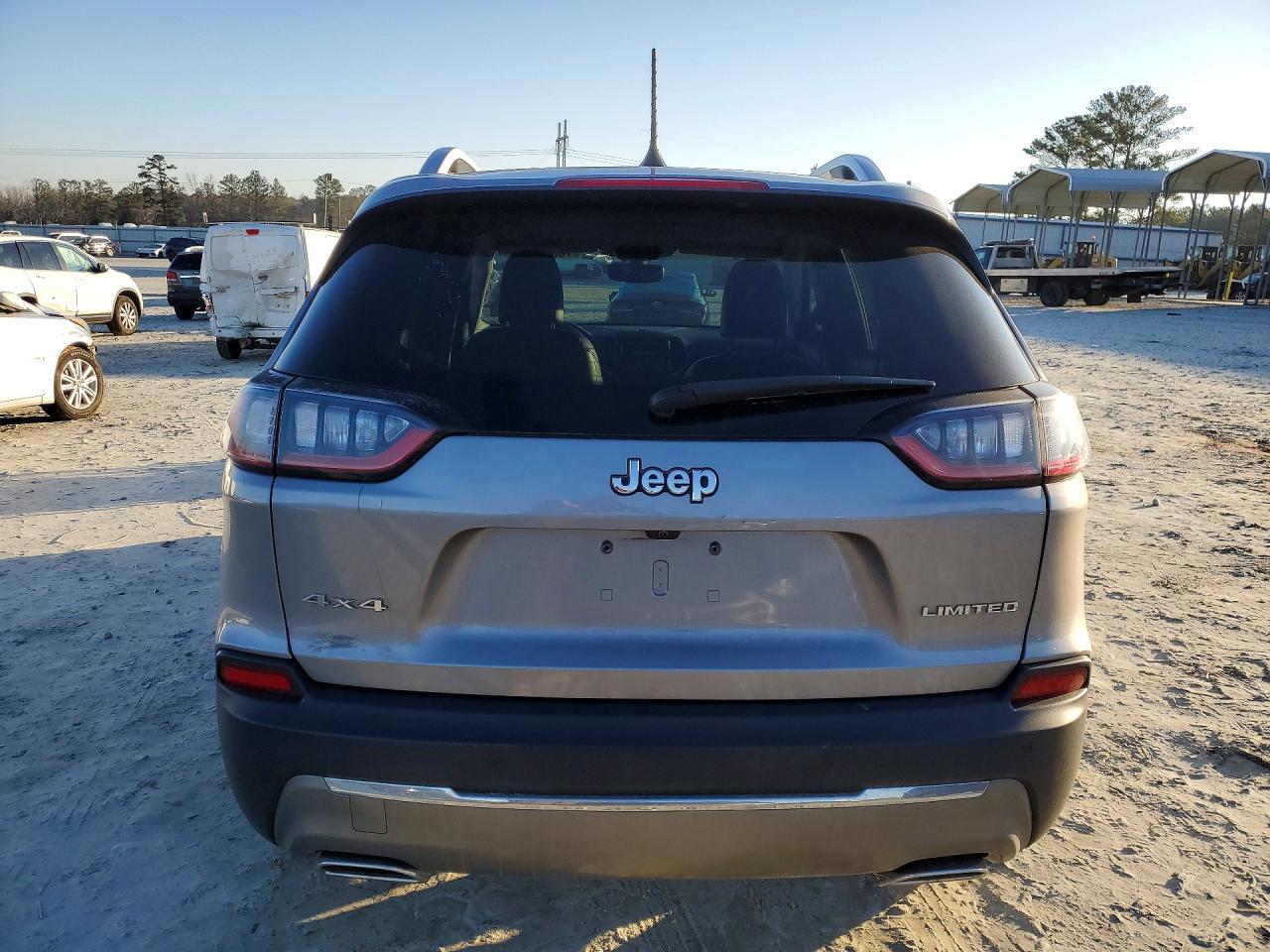 2020 Jeep Cherokee Limited - zdjęcie 6