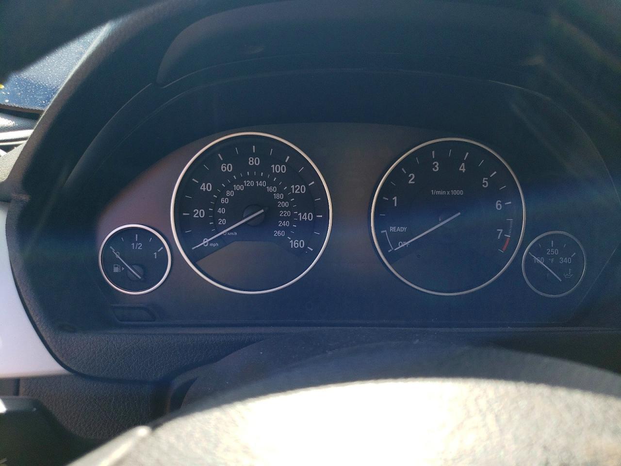 2013 BMW 328 I - zdjęcie 9