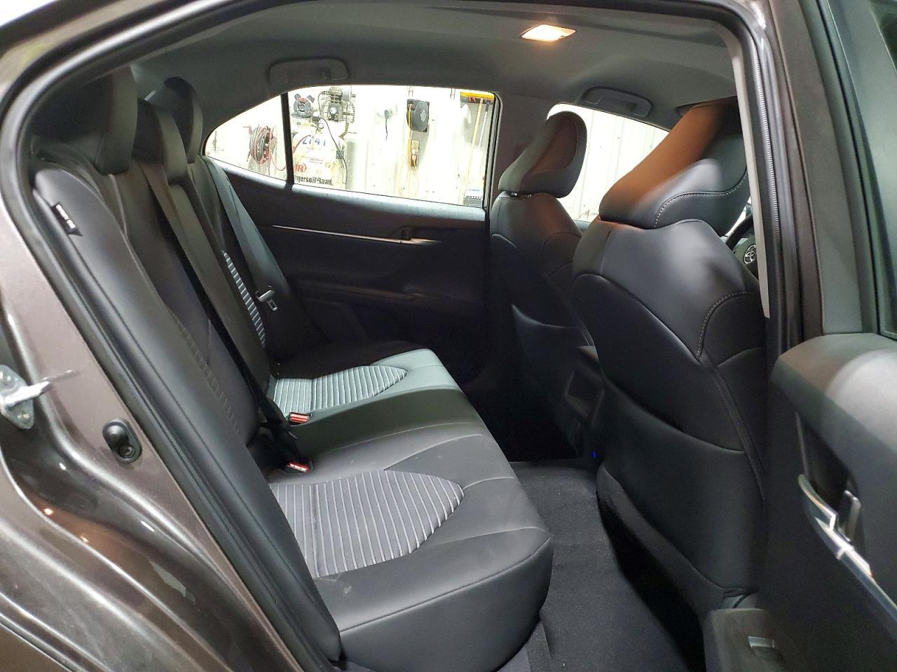 2024 Toyota Camry Se - zdjęcie 10