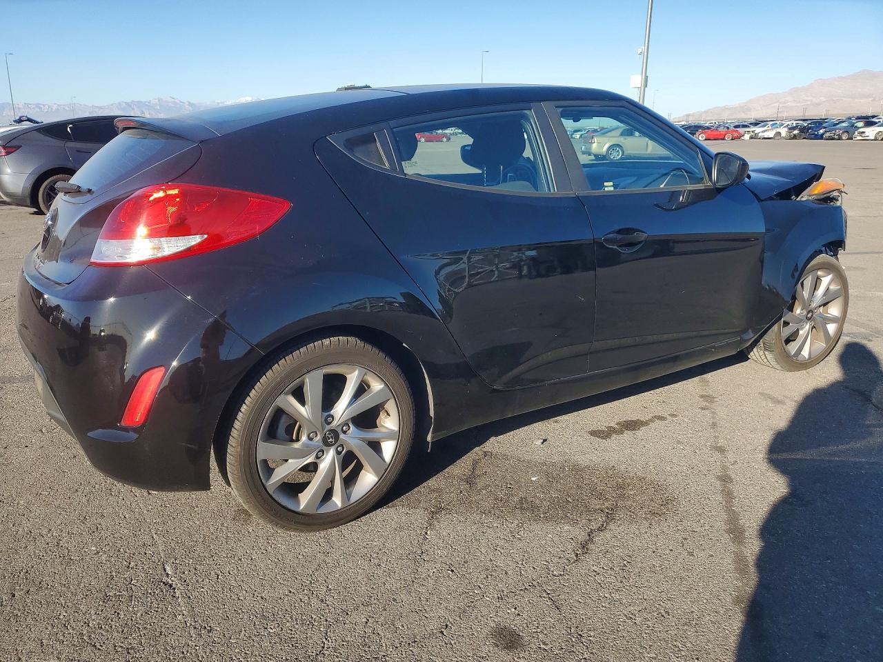 2016 Hyundai Veloster - zdjęcie 3