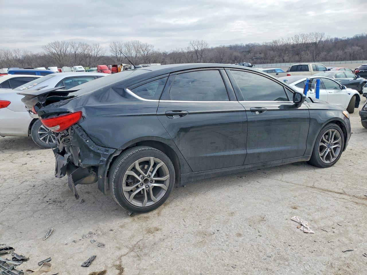 2017 Ford Fusion Se - zdjęcie 3