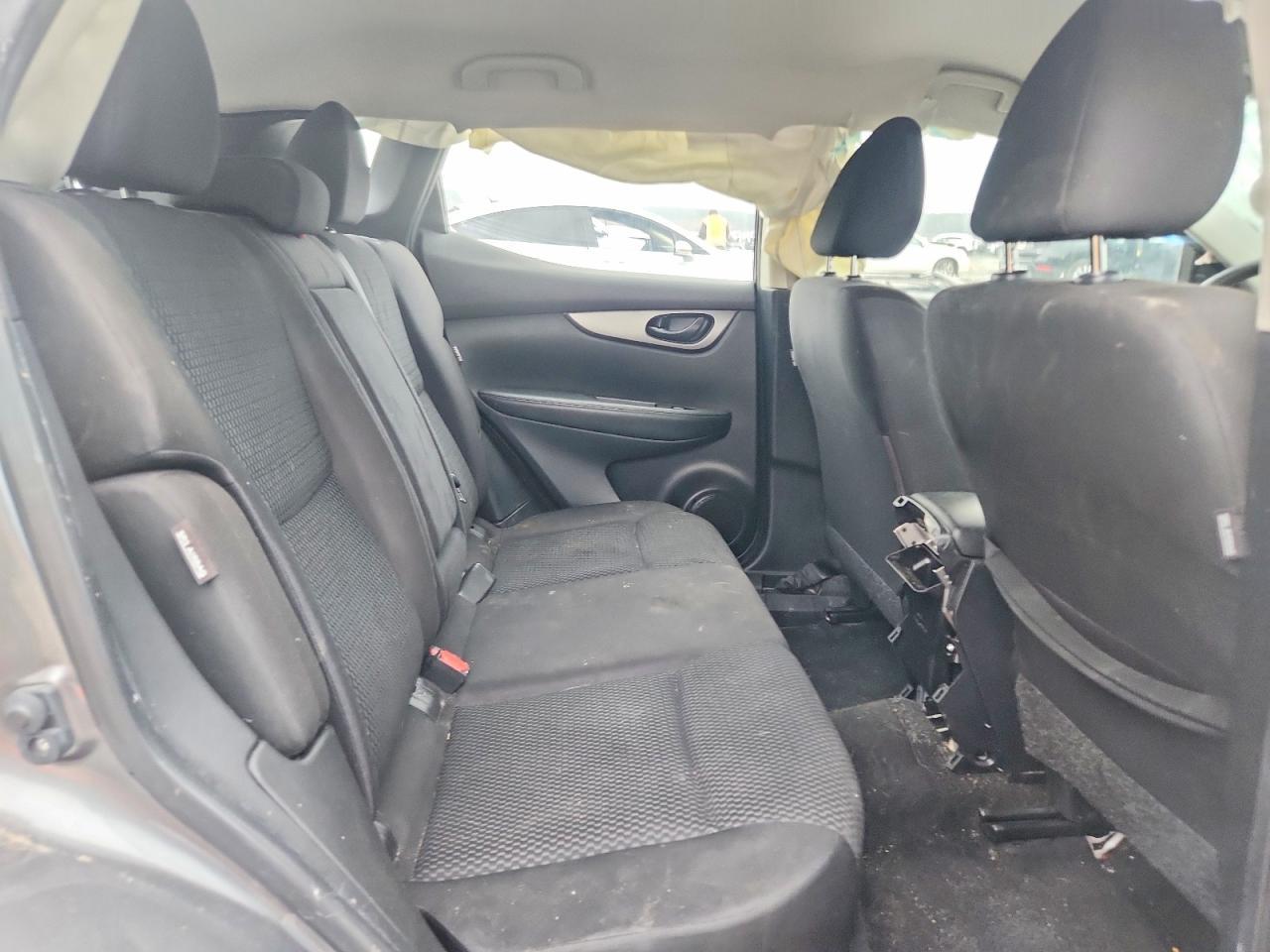 2021 Nissan Rogue Sport S - zdjęcie 11