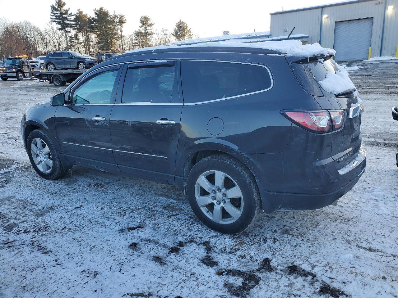 2017 Chevrolet Traverse Premier - zdjęcie 2